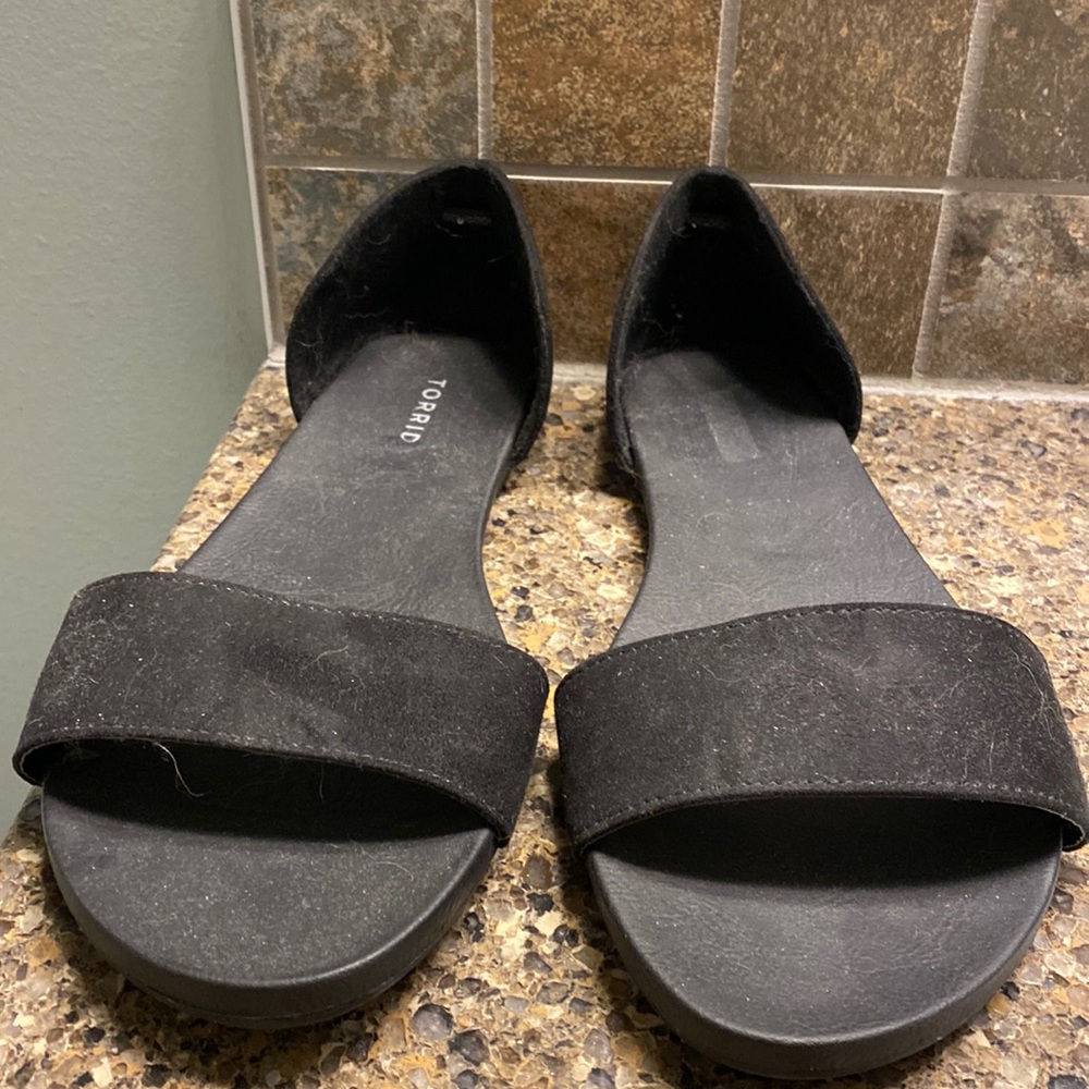 Torrid 11 Wide 11W women’s flats